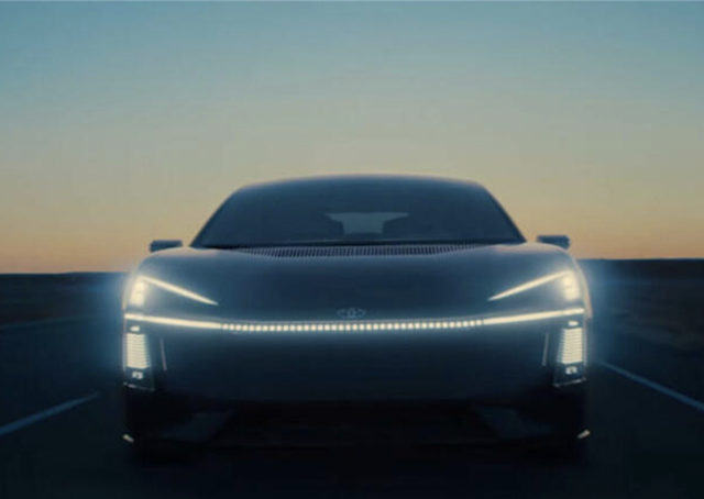 Corolla électrique : un relooking qui électrise le monde